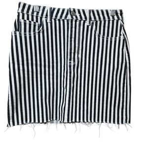 🖤 Hollister Ultra High-Rise Black & White Striped Mini Skirt 3